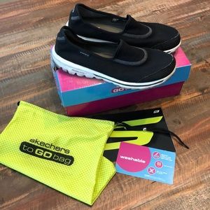 Skechers Go Walk Black Sz 10